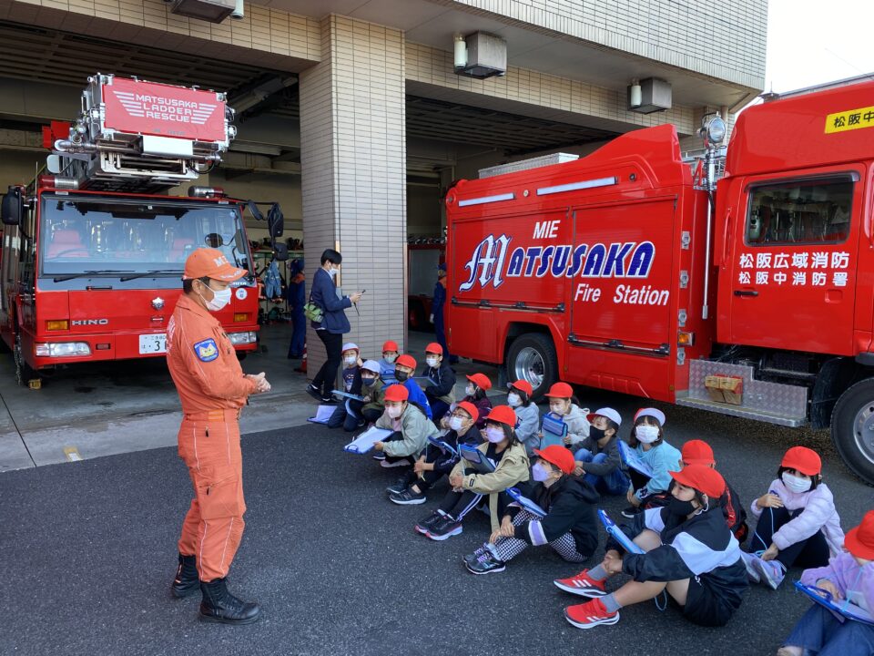 江戸消防 第三區 日めくり 台座 3枚 まとめ売り 江戸消防 第三區 日めくり 台座 3枚 まとめ売り - メルカリ